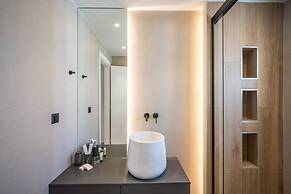 Senaon Urban Living Euphoria With Jacuzzi