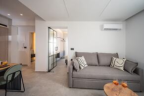 Senaon Urban Living Euphoria With Jacuzzi