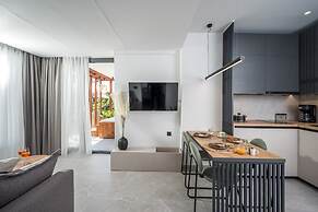 Senaon Urban Living Euphoria With Jacuzzi