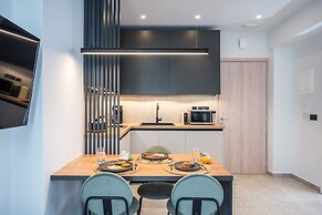 Senaon Urban Living Euphoria With Jacuzzi