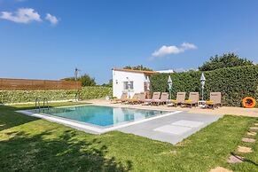 Amazing Villa Chrysanthi With Private Pool