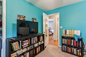 Charming Family Retreat With Scenic Views 3 Bedroom Home