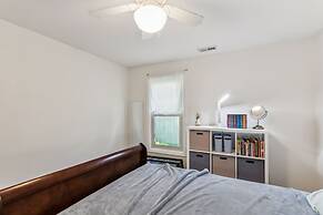 Charming Family Retreat With Scenic Views 3 Bedroom Home