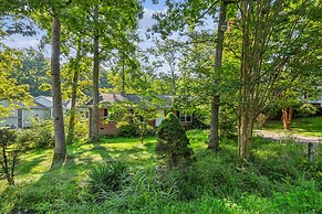 Charming Family Retreat With Scenic Views 3 Bedroom Home