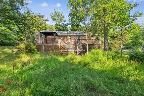 Charming Family Retreat With Scenic Views 3 Bedroom Home