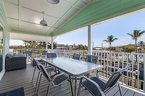 265 Beautiful Canal Front Pool Home 3 Bedroom Home