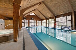Sapphire Valley Resort Cabin w/ Fireplaces + Grill