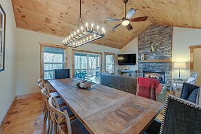 Sapphire Valley Resort Cabin w/ Fireplaces + Grill