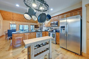 Sapphire Valley Resort Cabin w/ Fireplaces + Grill