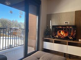 New, Complete Equipped Apartment With Spa, Indoor Pool and Parking Pla