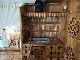 Room-aremen Transient, the no Hassle and