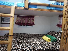 Room-aremen Transient, the no Hassle and