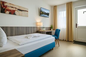 Sunny Hotel Regenstauf