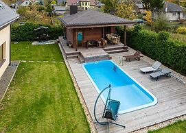 Luxurious Amber Villa With Private Pool and Garden Views