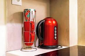 Acropolis 5 Hills 1st FLR Aprt