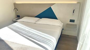 HoneyComb GuestHouse