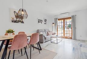 La Campana Apartment With Pool - Ref 60