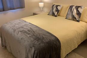 Sleeps 4/6 pet Friendly Parking nr Nec/warwick uni