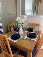 Sleeps 4/6 pet Friendly Parking nr Nec/warwick uni