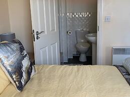 Sleeps 4/6 pet Friendly Parking nr Nec/warwick uni