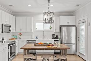 Blue Surf Lane Miramar Beach Home w Pool Firepit Golf Cart Quick Beach