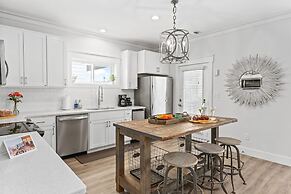 Blue Surf Lane Miramar Beach Home w Pool Firepit Golf Cart Quick Beach