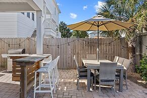Blue Surf Lane Miramar Beach Home w Pool Firepit Golf Cart Quick Beach