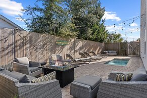 Blue Surf Lane Miramar Beach Home w Pool Firepit Golf Cart Quick Beach