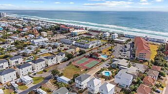 Blue Surf Lane Miramar Beach Home w Pool Firepit Golf Cart Quick Beach