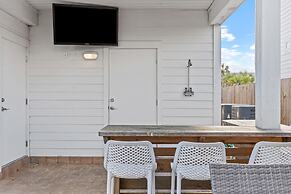 Blue Surf Lane Miramar Beach Home w Pool Firepit Golf Cart Quick Beach