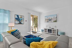 Spacious 5BR Home With Pool Near Top Attractions