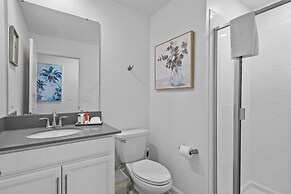 Spacious 5BR Home With Pool Near Top Attractions