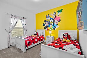 Spacious 5BR Home With Pool Near Top Attractions