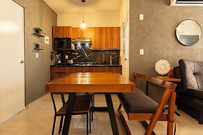 Acapulco Penthouse with 2 Bedrooms Pool
