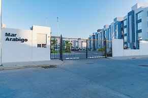 Acapulco Penthouse with 2 Bedrooms Pool