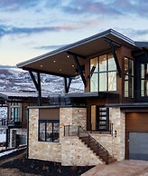 Orion by Avantstay Luxury 5bdr Ski Home w/ Views Minutes to Deer Valle