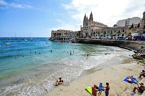 Modern Ensuite Rooms Near Balluta Bay