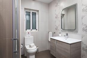 Modern Ensuite Rooms Near Balluta Bay