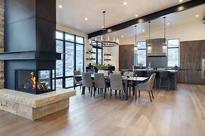 Orion by Avantstay Luxury 5bdr Ski Home w Views Minutes to Deer Valley