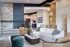 Orion by Avantstay Luxury 5bdr Ski Home w Views Minutes to Deer Valley