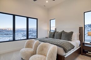 Orion by Avantstay Luxury 5bdr Ski Home w Views Minutes to Deer Valley
