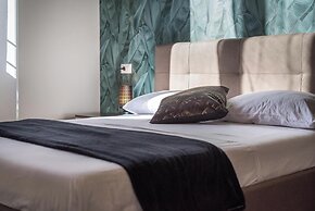 Rome Termini Caesar Coulour Suite