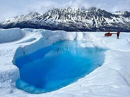 Knik Wilderness Getaway
