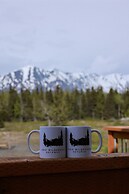 Knik Wilderness Getaway