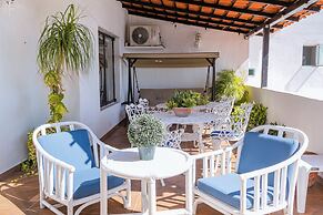 Flat with Unbeatable Views & 2 Bedrooms