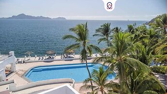 Flat with Unbeatable Views & 2 Bedrooms