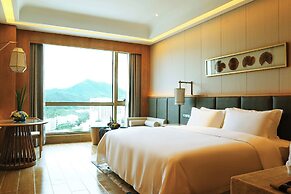 Sanya Harman Hotel