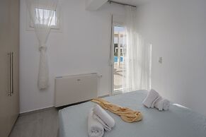 Blue Hills Villas by Estia White 3