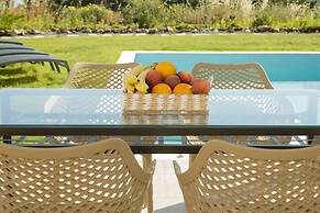 Blue Hills Villas by Estia Yellow 2