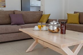 Blue Hills Villas by Estia Yellow 2